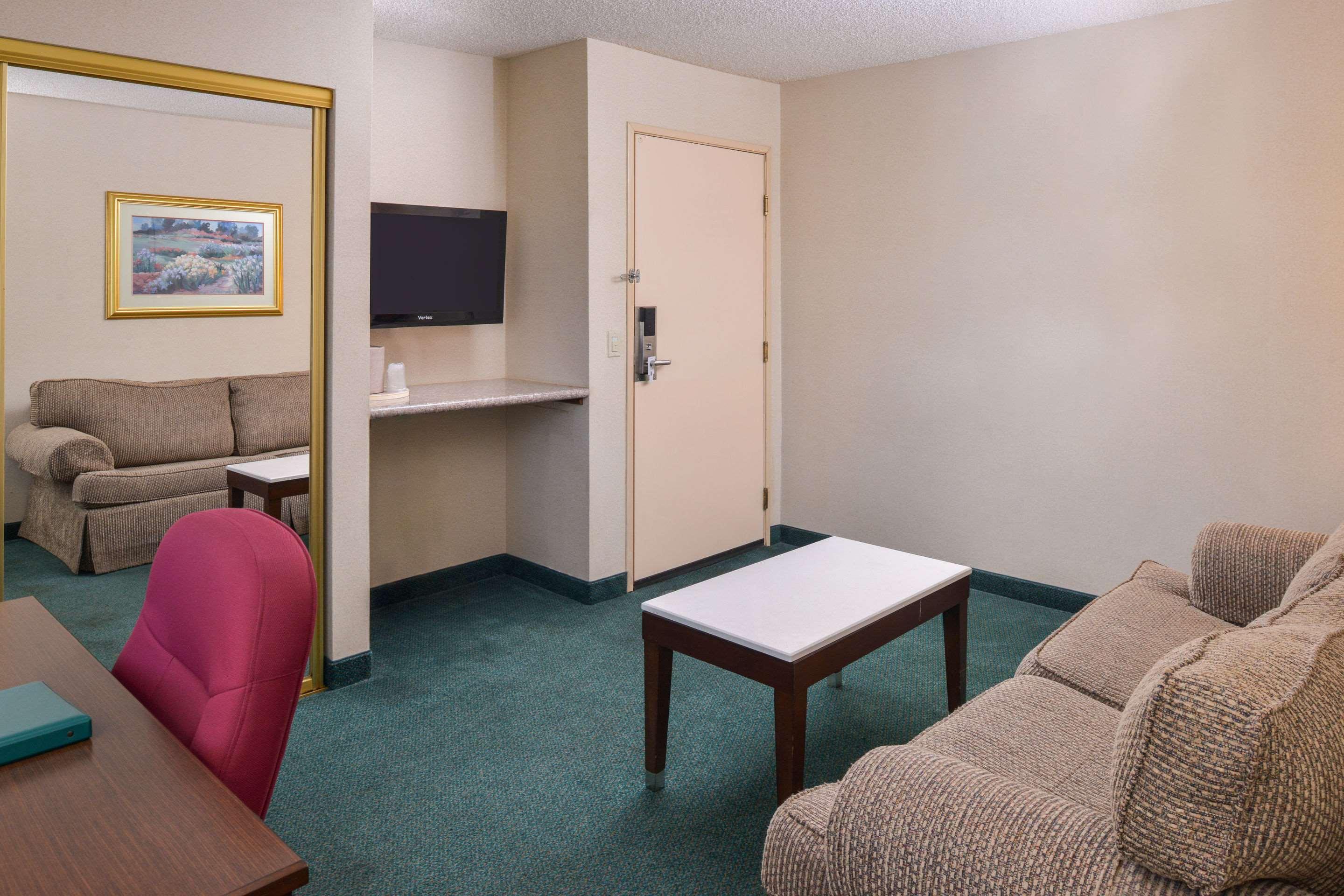Quality Inn & Suites Walnut - City Of Industry Ngoại thất bức ảnh