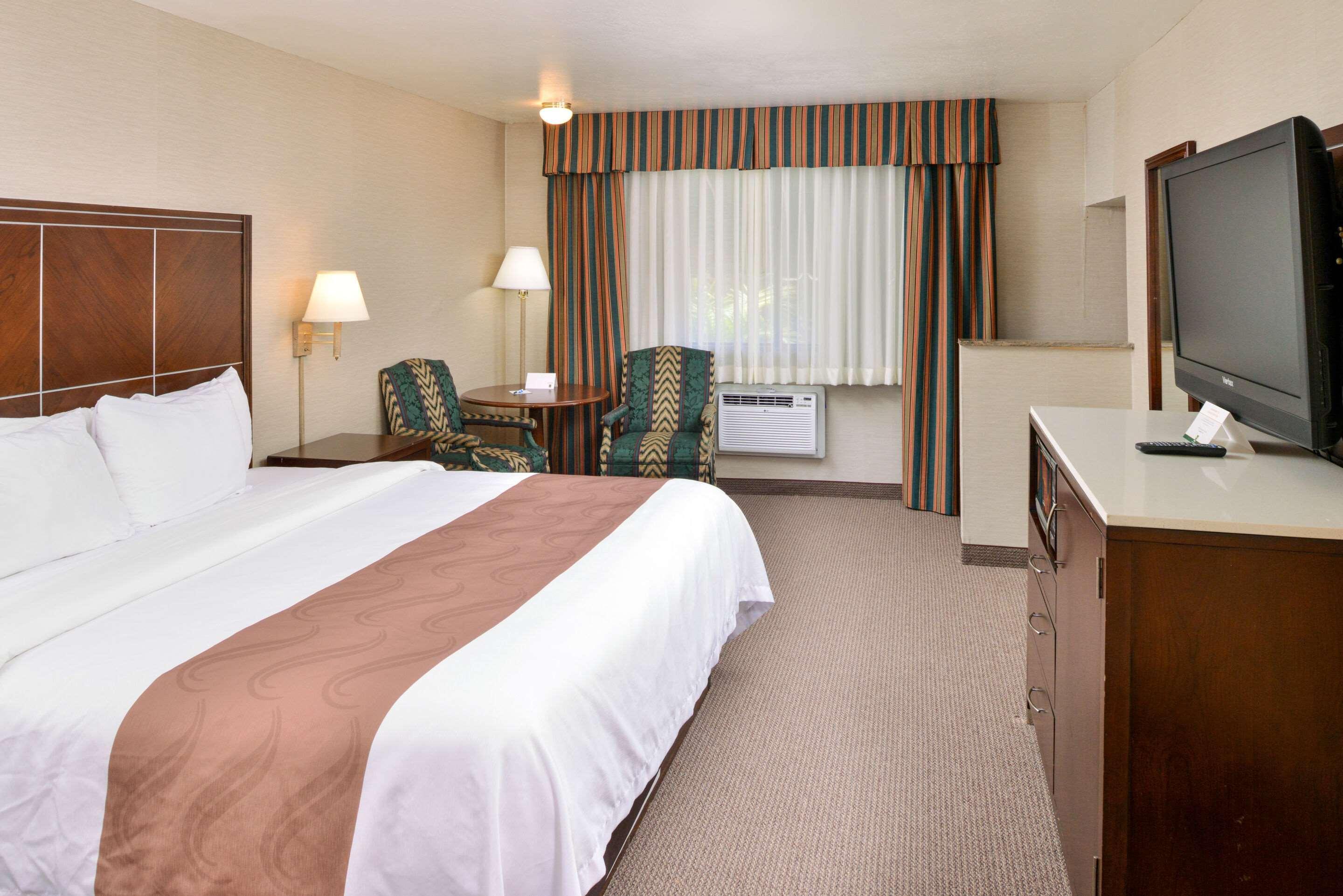 Quality Inn & Suites Walnut - City Of Industry Ngoại thất bức ảnh