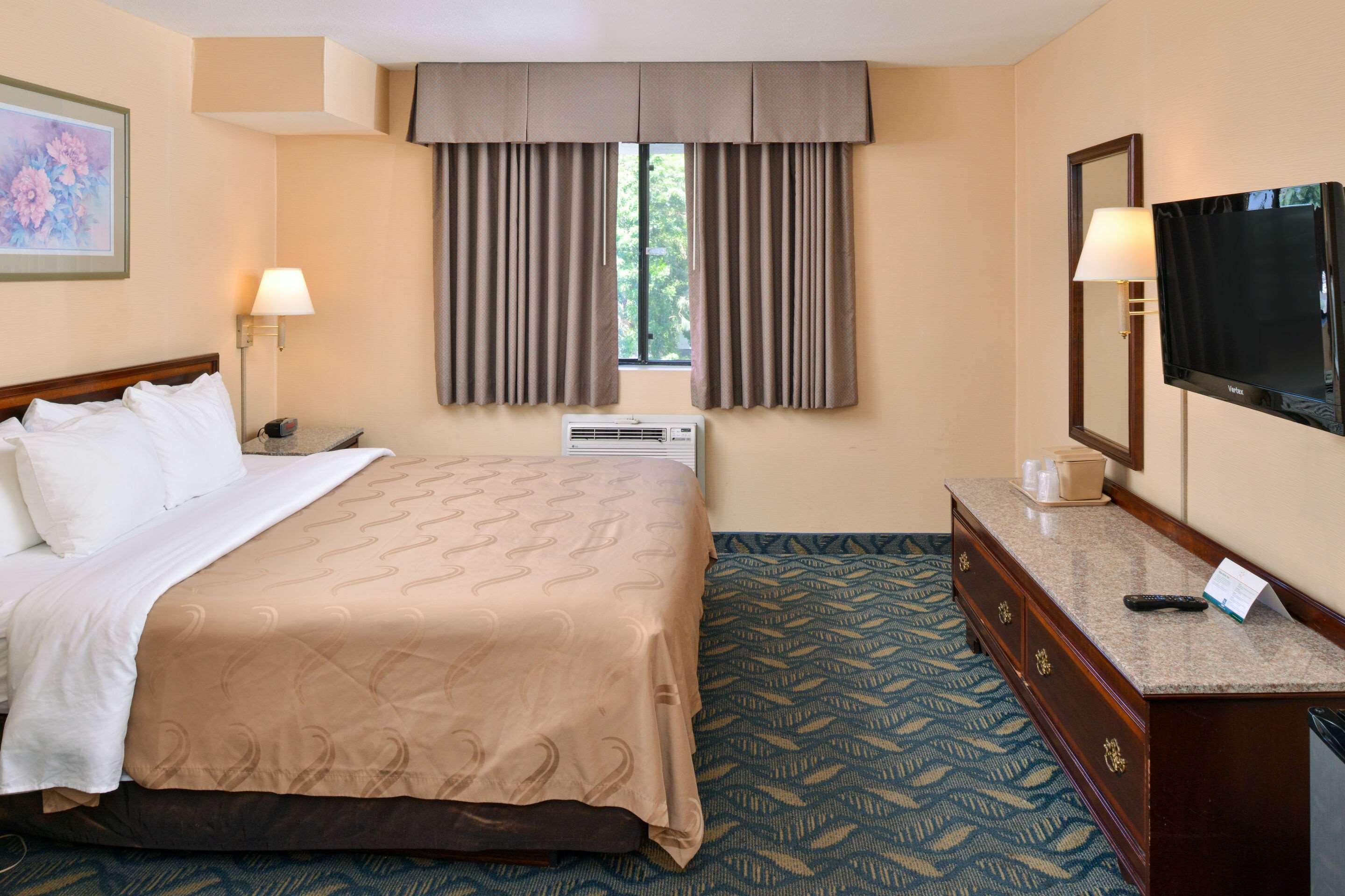 Quality Inn & Suites Walnut - City Of Industry Ngoại thất bức ảnh