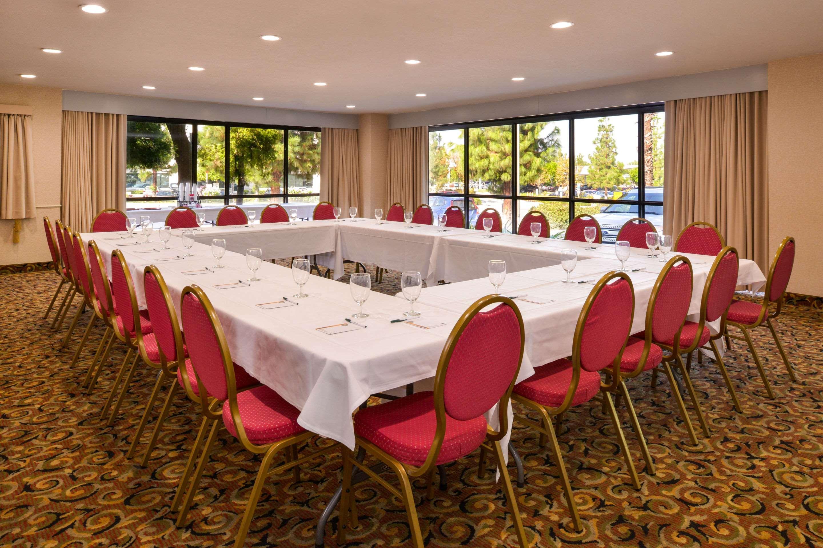 Quality Inn & Suites Walnut - City Of Industry Ngoại thất bức ảnh