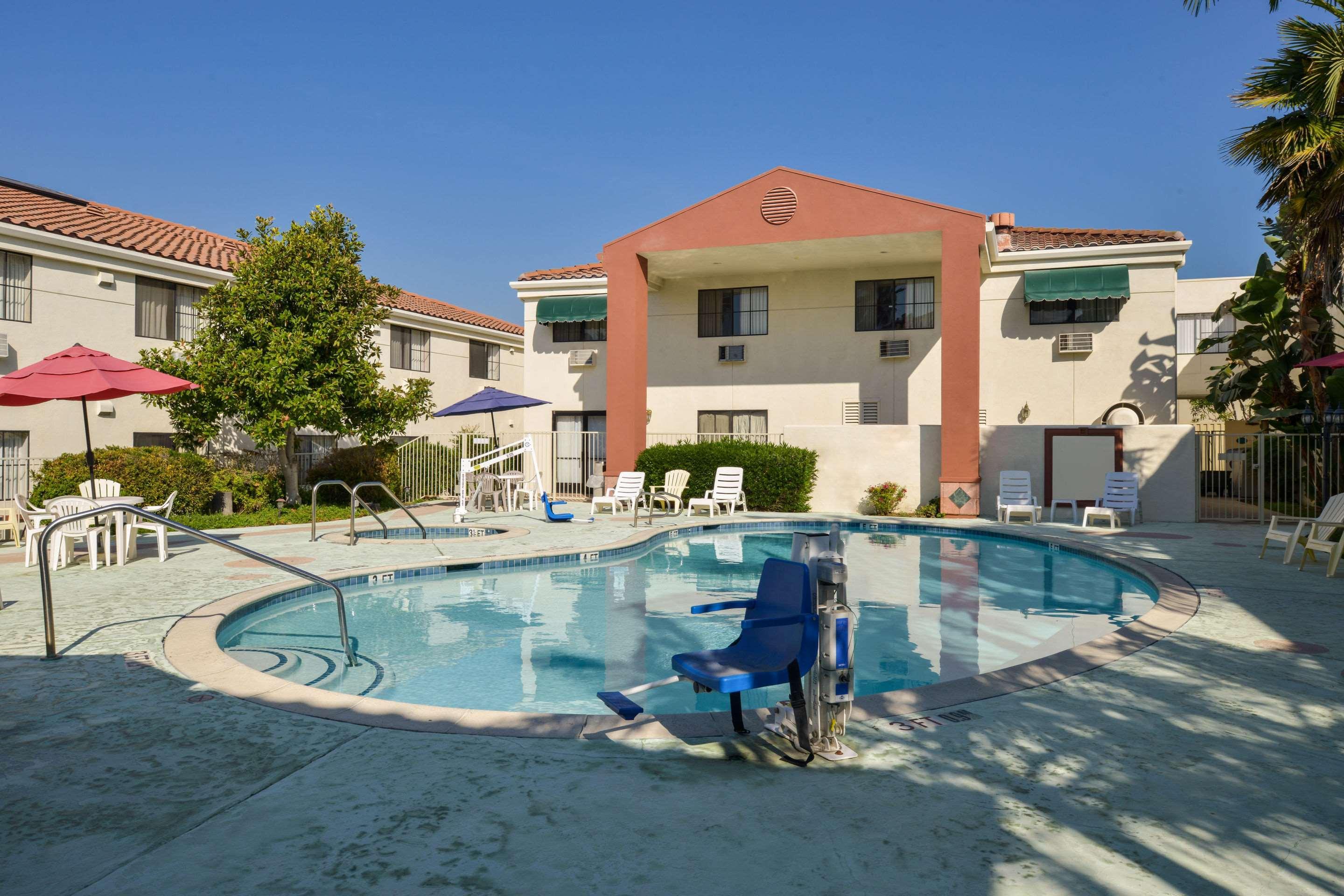 Quality Inn & Suites Walnut - City Of Industry Ngoại thất bức ảnh