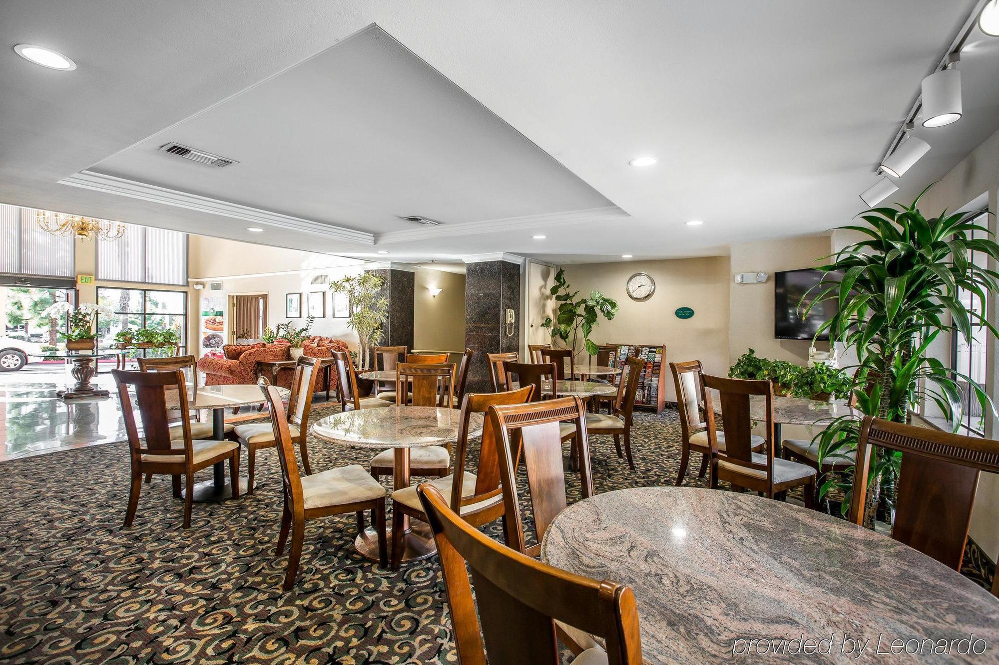 Quality Inn & Suites Walnut - City Of Industry Ngoại thất bức ảnh